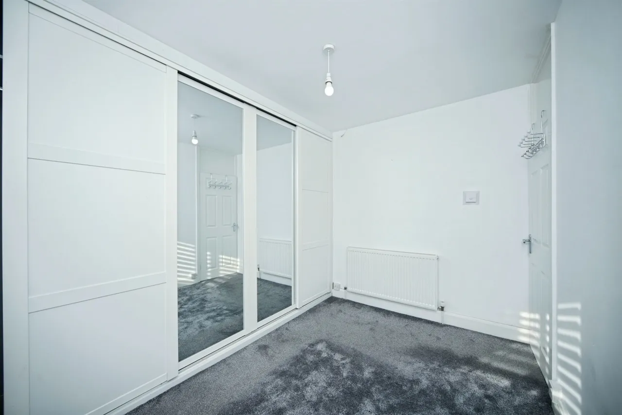 Lyngford Square, Taunton, TA2, photo 9