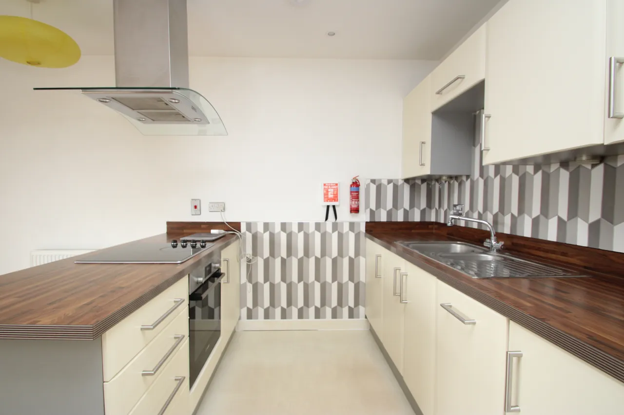 Peebles Court, Whitestone Way, CR0, photo 8