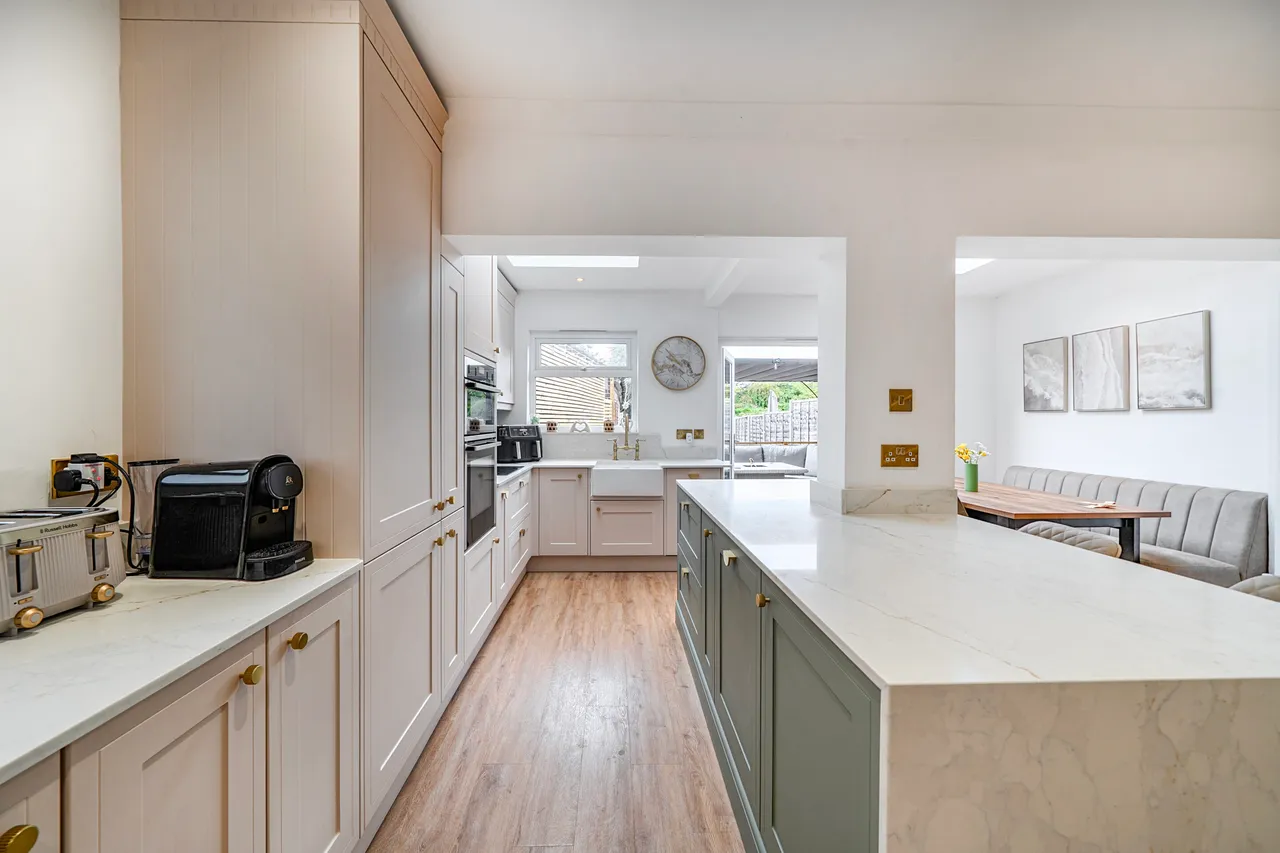 Sussex Road, Ickenham, UB10, photo 6