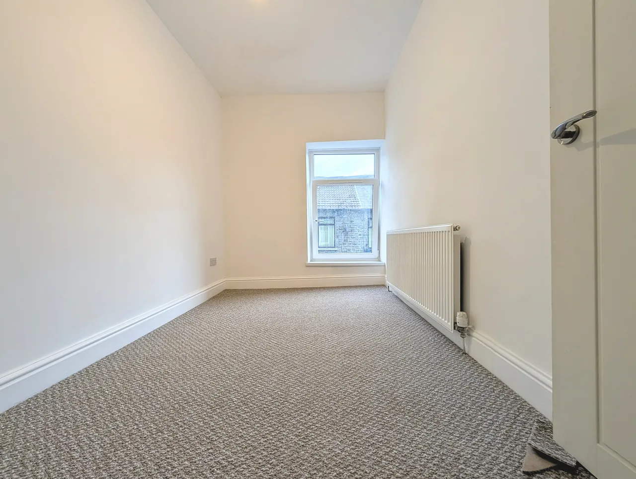 Maindy Road, Ton Pentre, CF41, photo 7