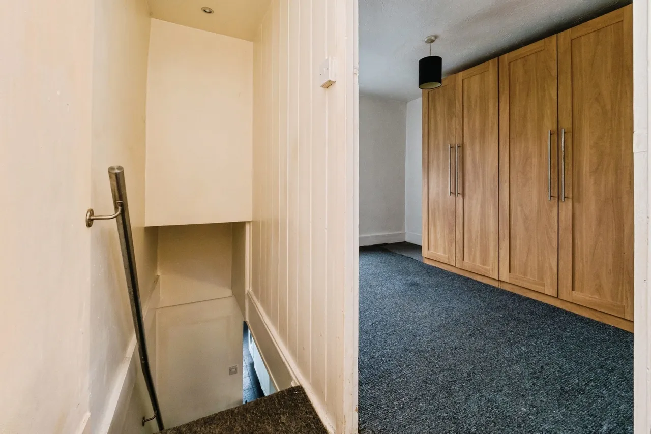 Abbs Cross Lane, Hornchurch, RM12, photo 17