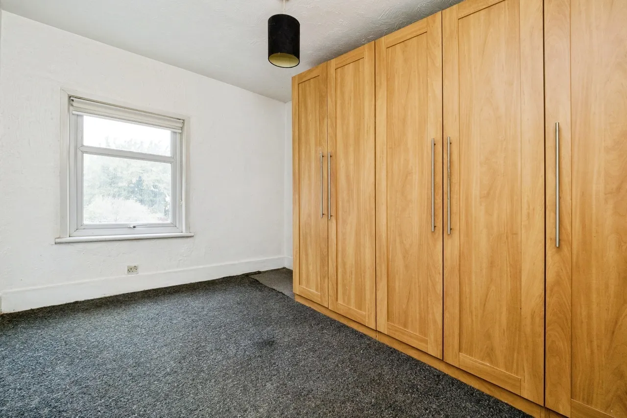 Abbs Cross Lane, Hornchurch, RM12, photo 10