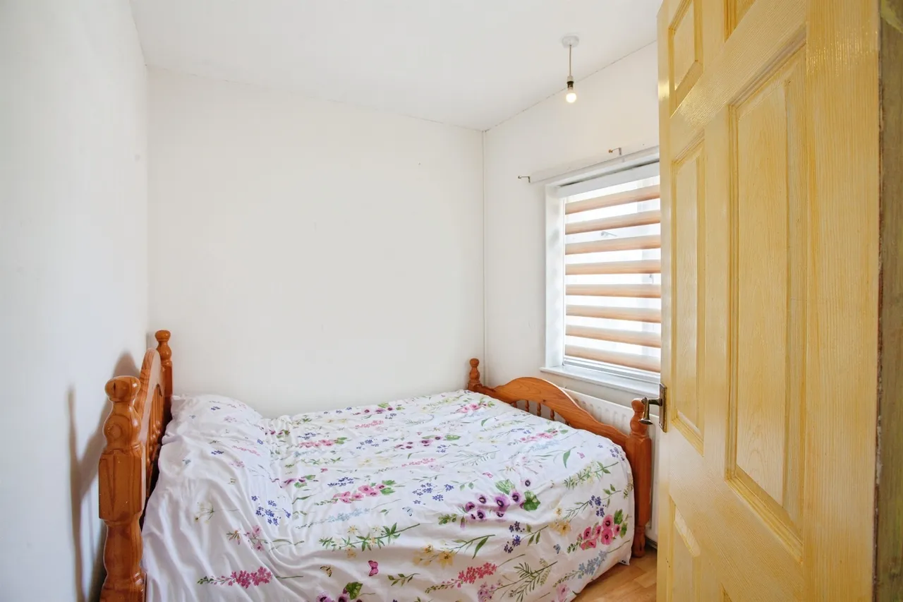 Broom Valley Road, Rotherham, S60, photo 15