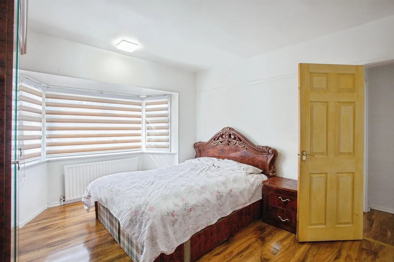 Broom Valley Road, Rotherham, S60, photo 14