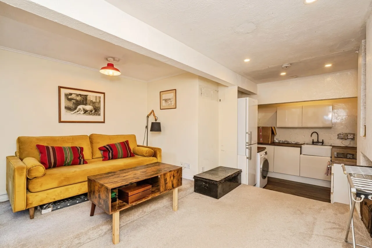 Tower Road, Hindhead, GU26, photo 2