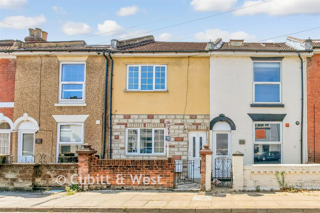 3 bed house for sale, Margate Road, Southsea, PO5