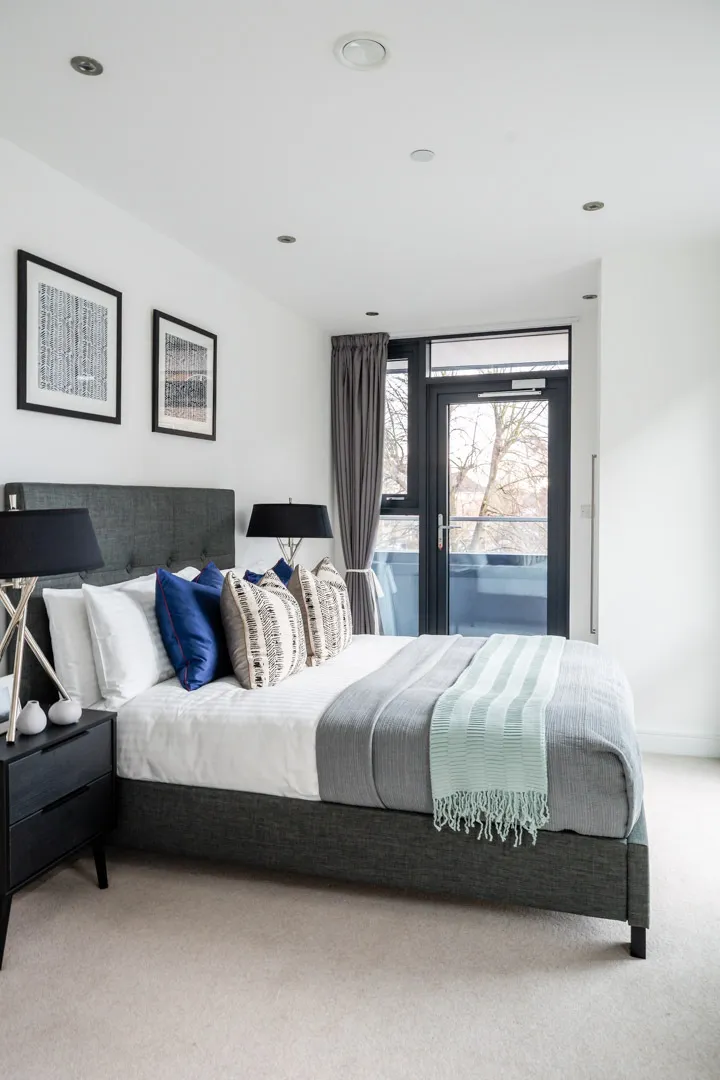 2 bed flat to rent, Station Grove, Wembley, HA0
