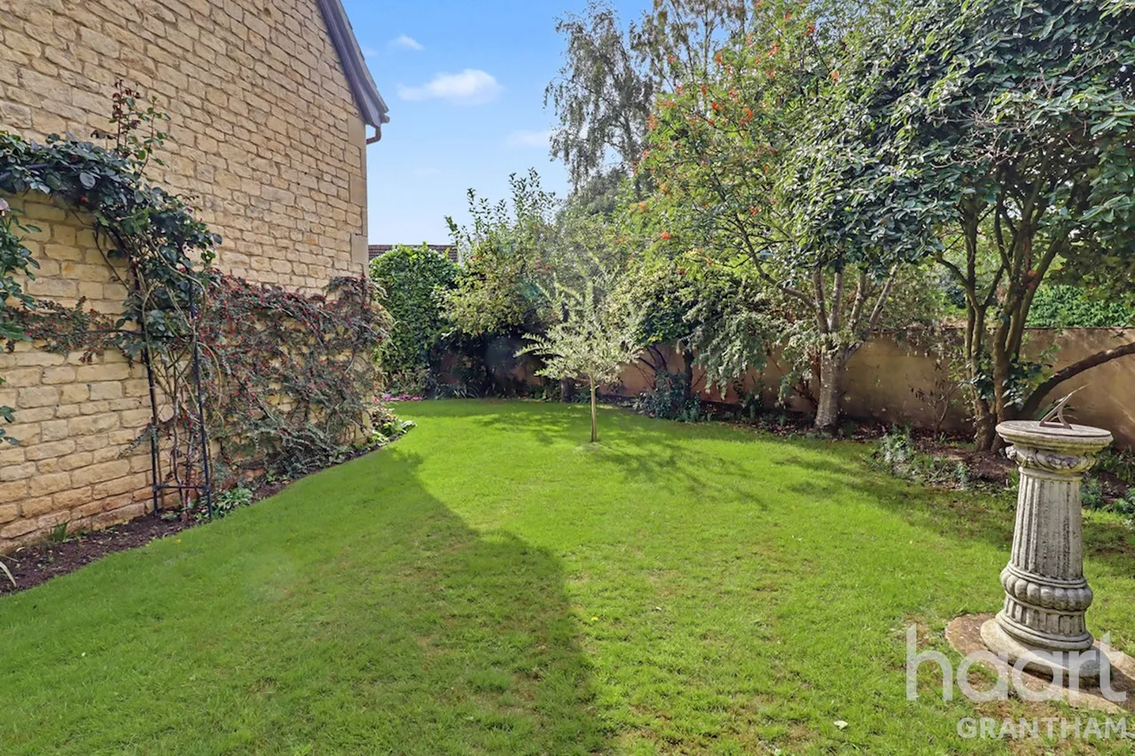 Waterloo Close, Grantham, NG32, photo 22