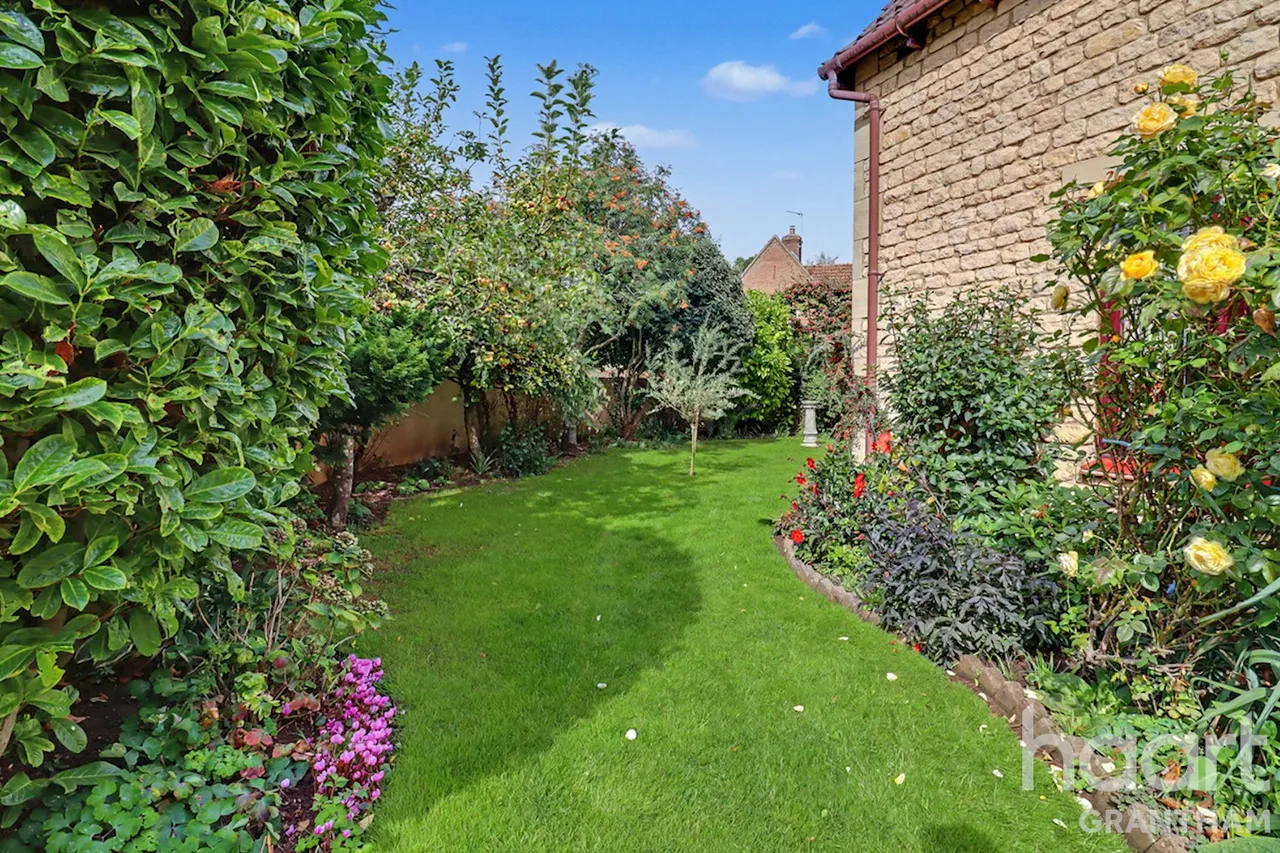 Waterloo Close, Grantham, NG32, photo 18
