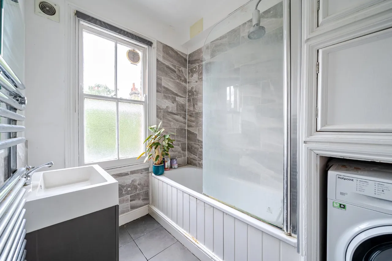 Ennismore Avenue, Chiswick, London, W4, photo 11