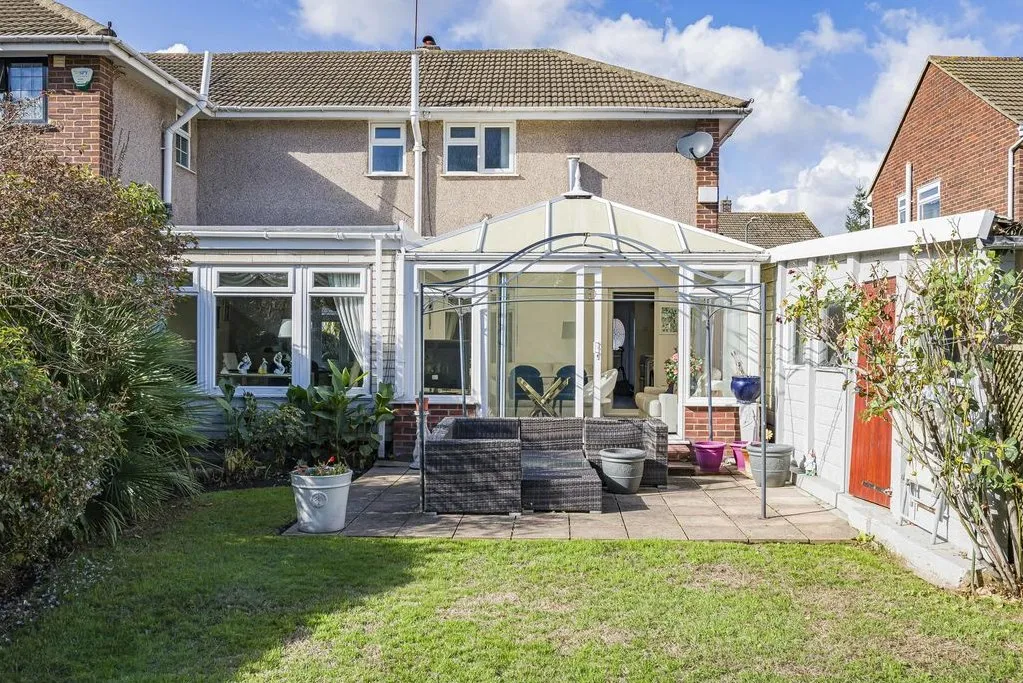 Lesley Close, Bexley, DA5, photo 22