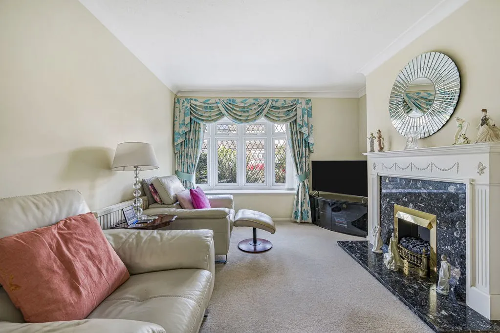 Lesley Close, Bexley, DA5, photo 6