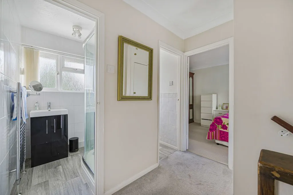Lesley Close, Bexley, DA5, photo 19
