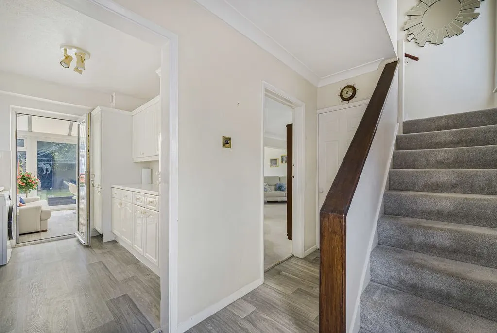 Lesley Close, Bexley, DA5, photo 18
