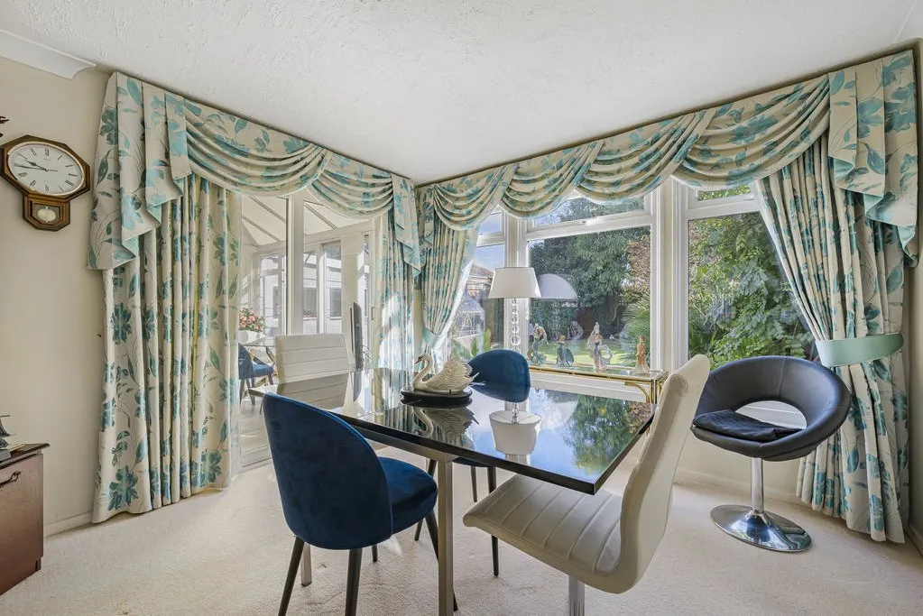 Lesley Close, Bexley, DA5, photo 10
