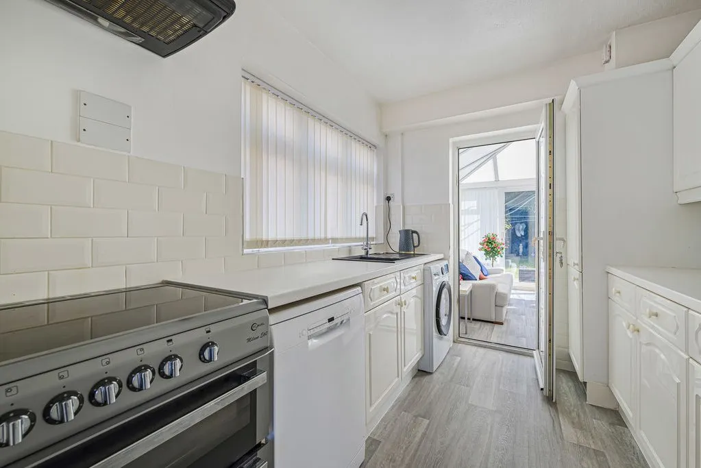 Lesley Close, Bexley, DA5, photo 7