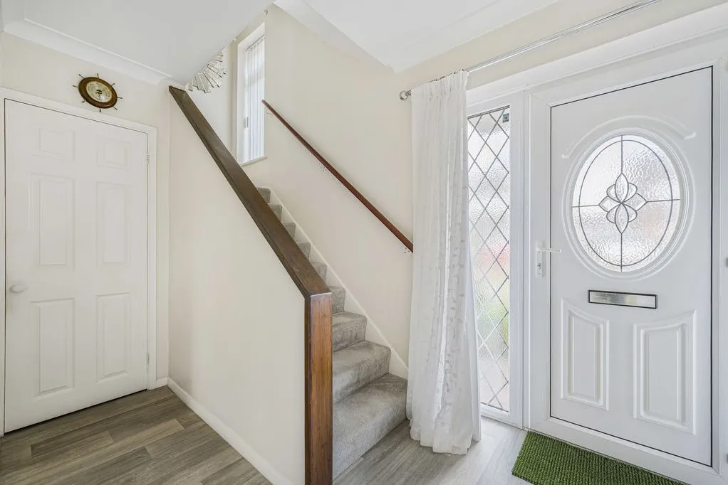 Lesley Close, Bexley, DA5, photo 17