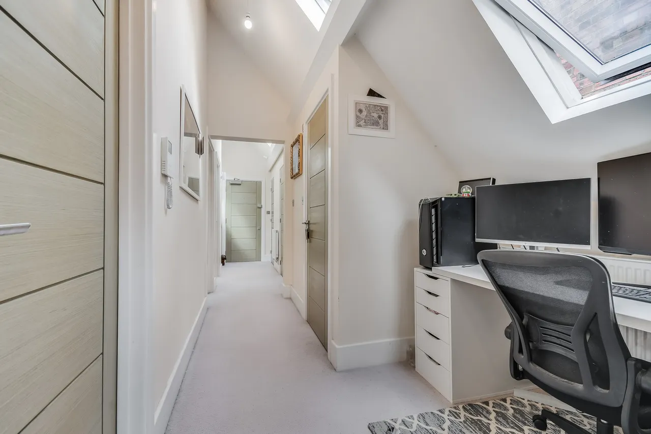 Flat 7 1A High Street, Chelmsford, Essex, CM1 1BE, photo 7