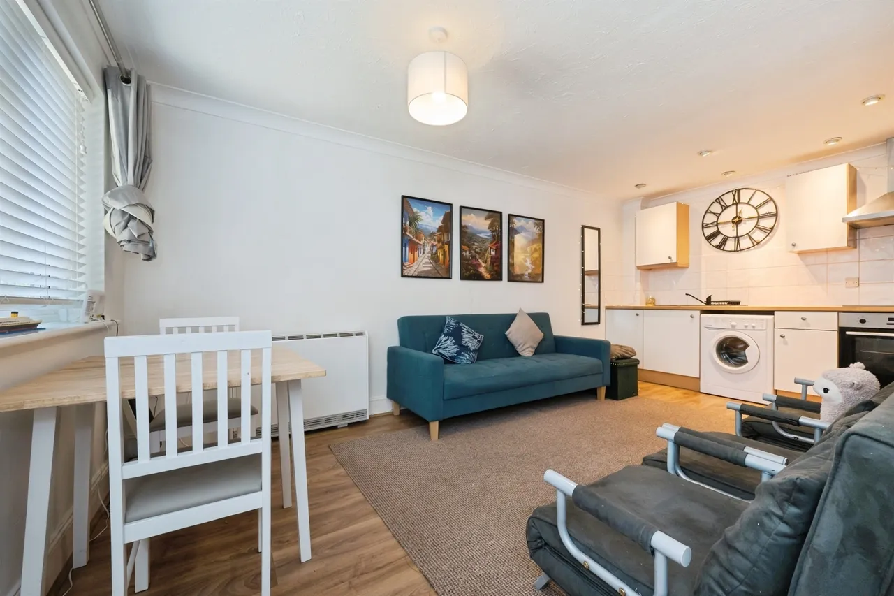Hardy Close, Southampton, SO15, photo 3