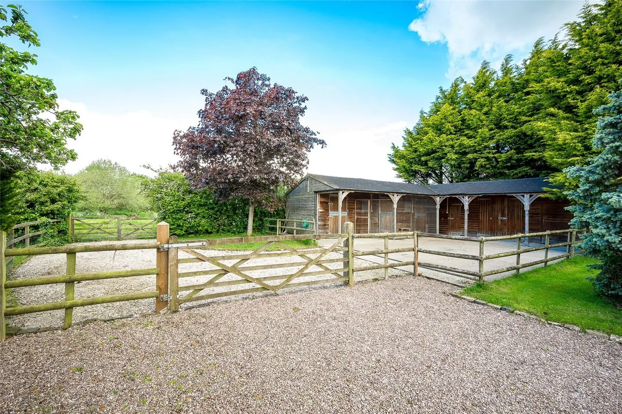 Huxley Lane, Brassey Green, CW6, photo 28