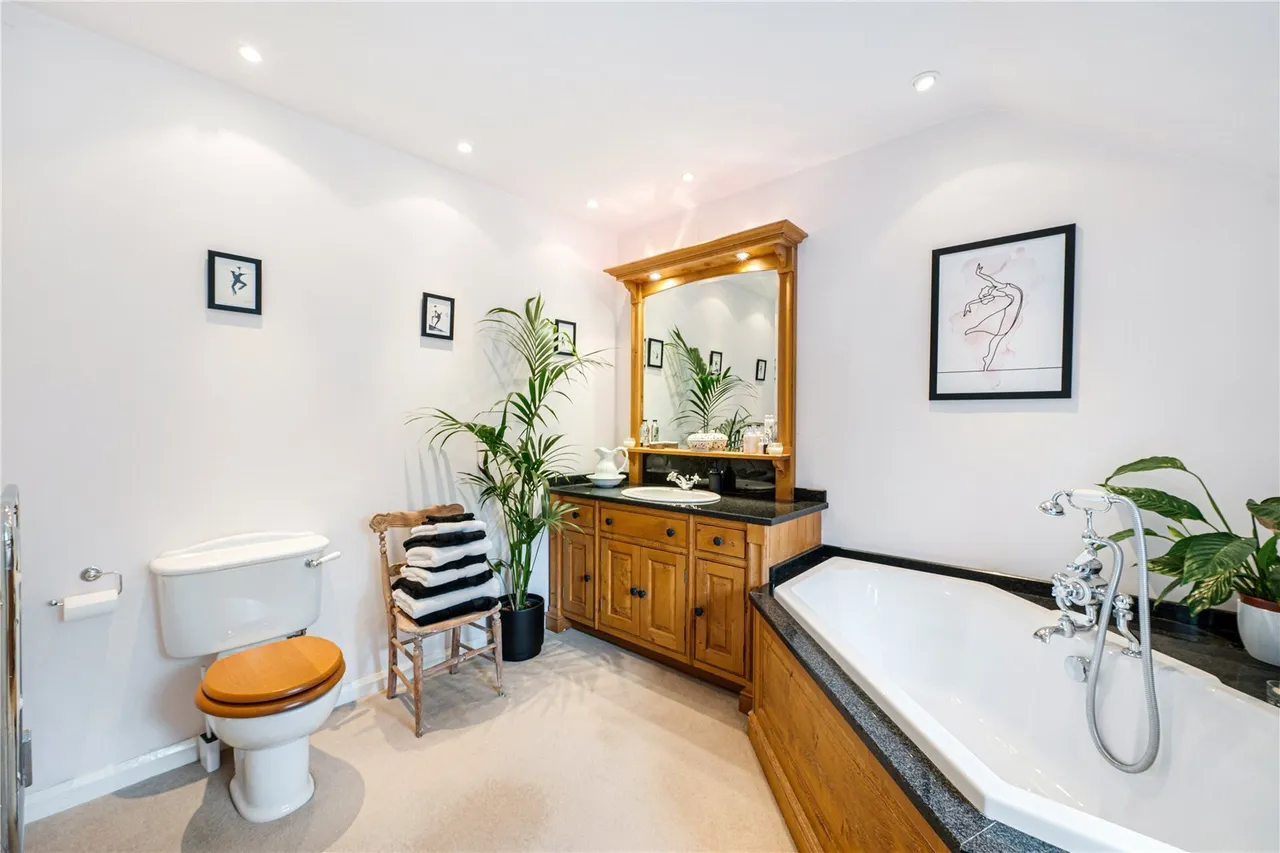 Huxley Lane, Brassey Green, CW6, photo 22