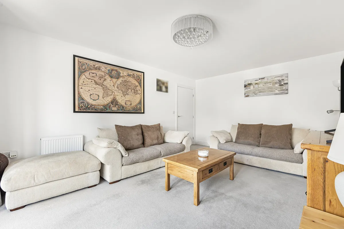 Wheatsheaf Crescent, Bampton, photo 11