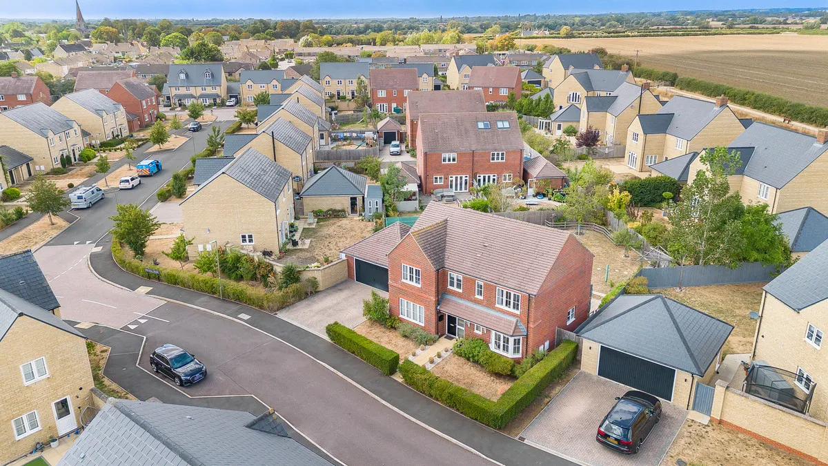 Wheatsheaf Crescent, Bampton, photo 30