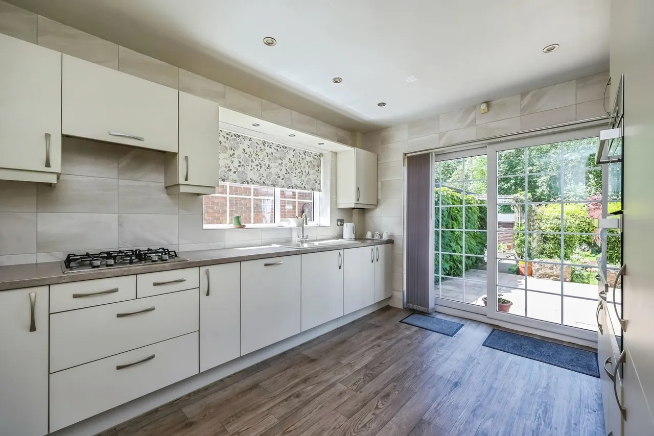 Moor Road, Papplewick, Nottingham, Nottinghamshire, NG15, photo 5