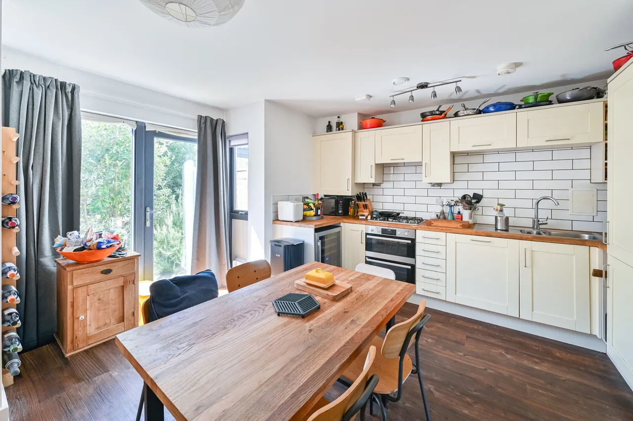 5 Tomblin Mews, London, photo 5