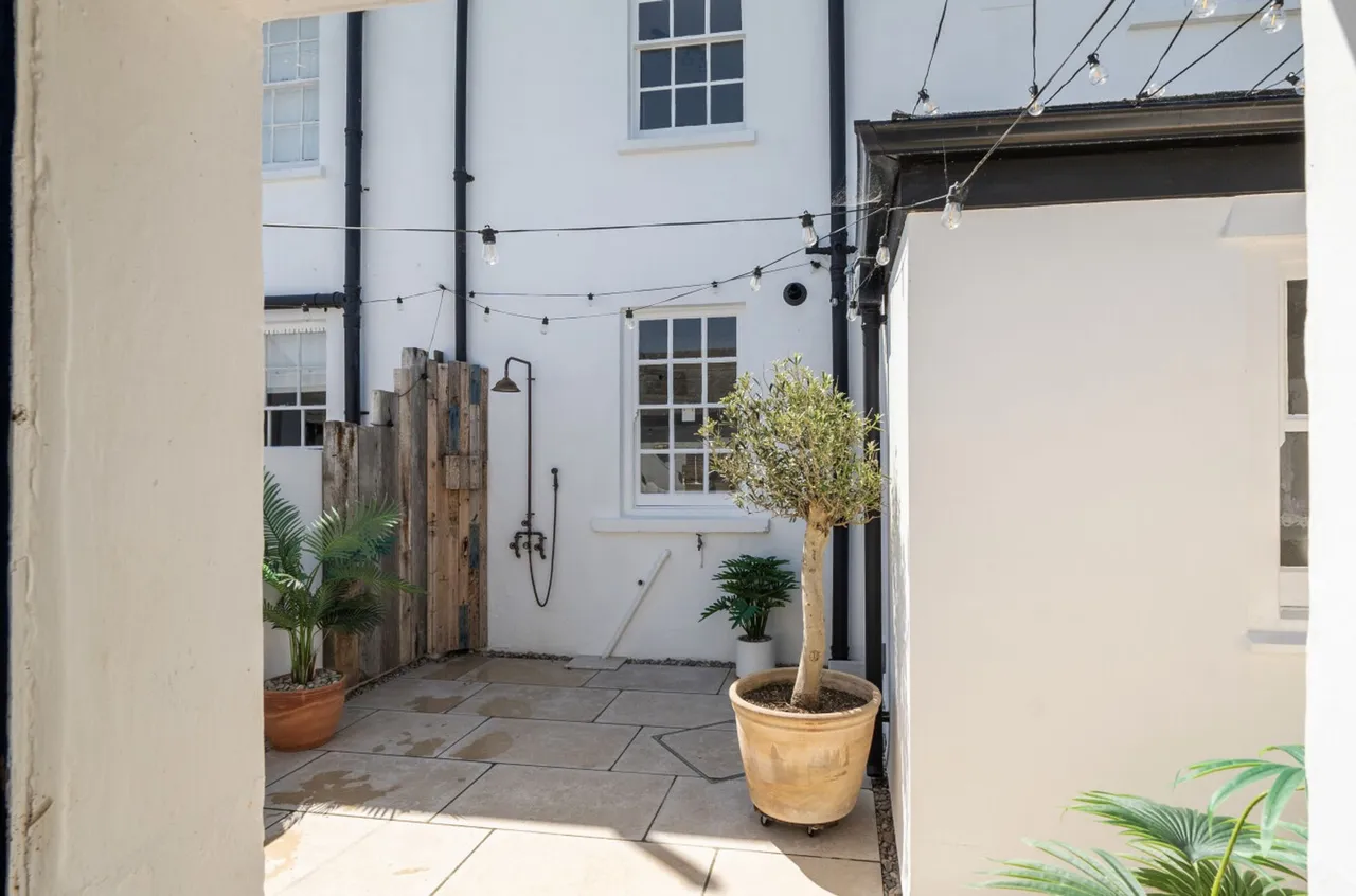 West Street, Selsey, PO20, photo 19
