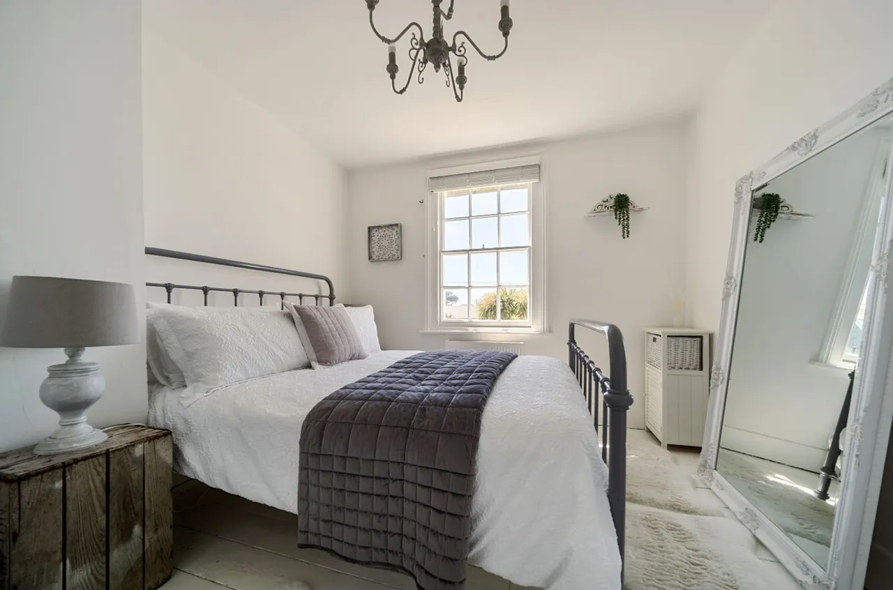 West Street, Selsey, PO20, photo 9