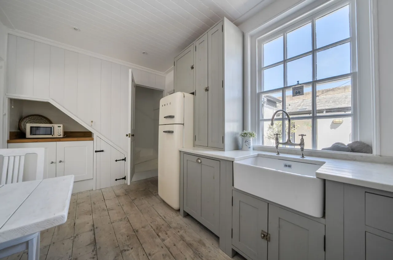 West Street, Selsey, PO20, photo 8