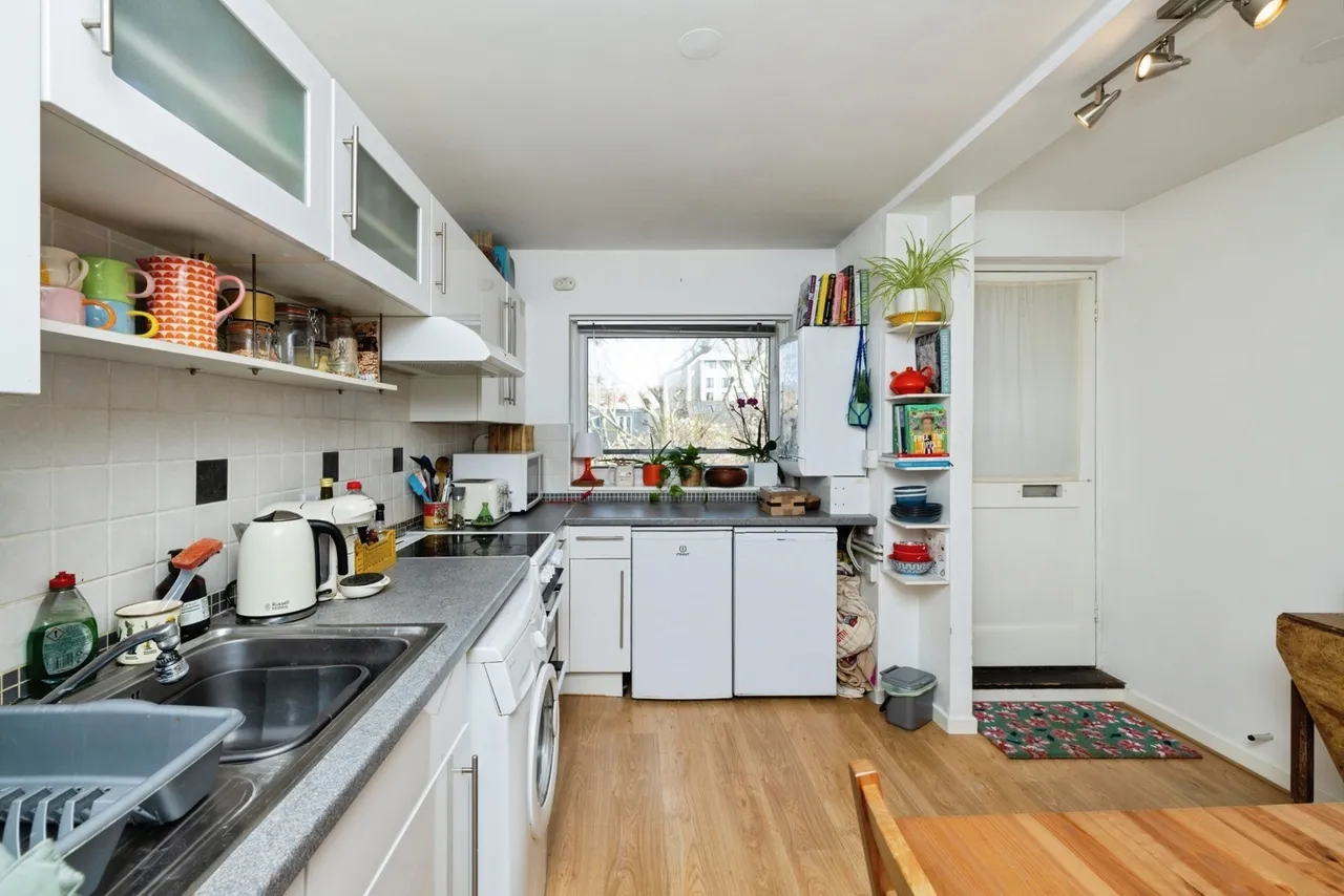 Turenne Close, Wandsworth, London, SW18, photo 6