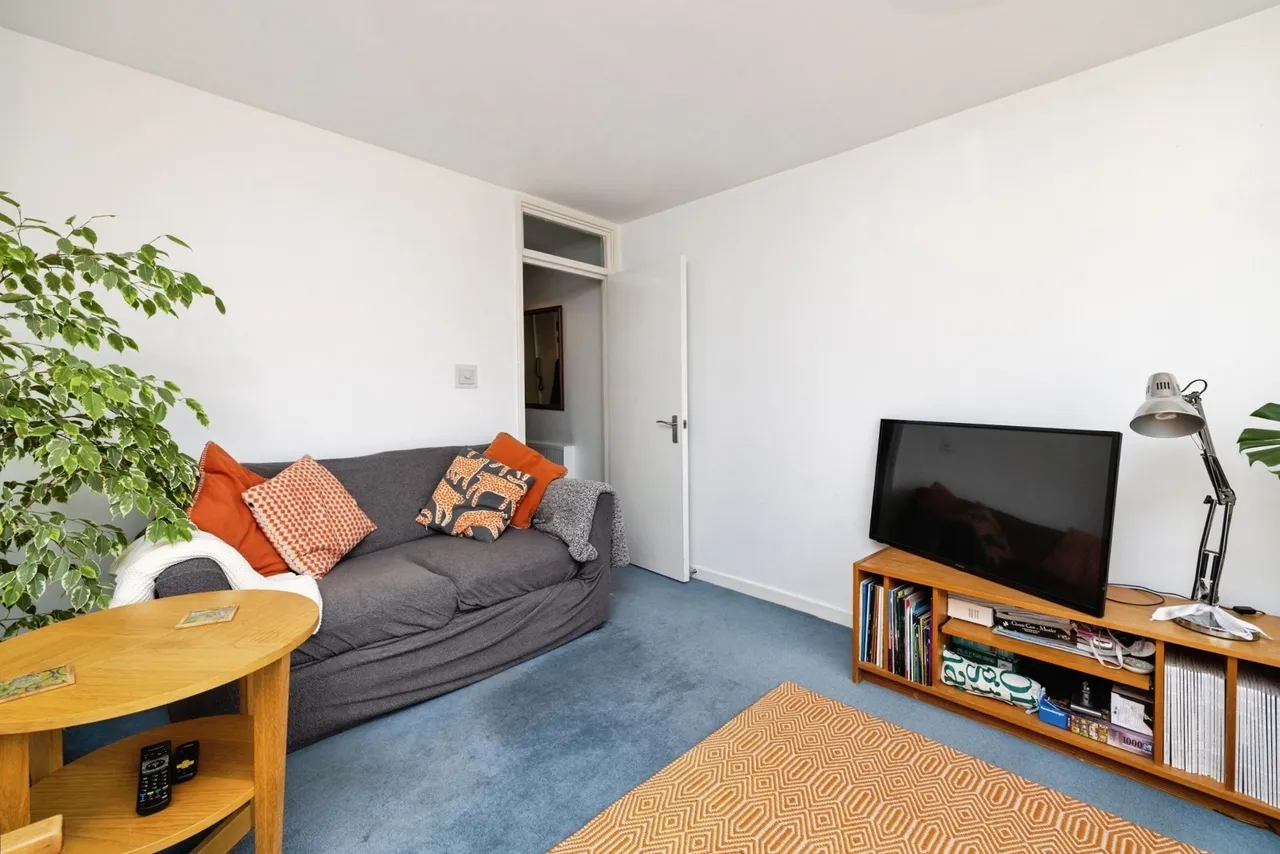 Turenne Close, Wandsworth, London, SW18, photo 7