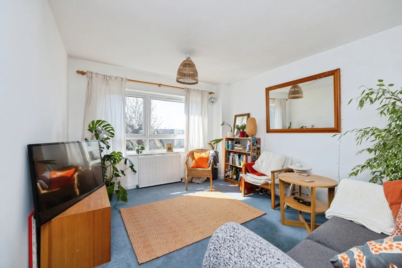 Turenne Close, Wandsworth, London, SW18, photo 2