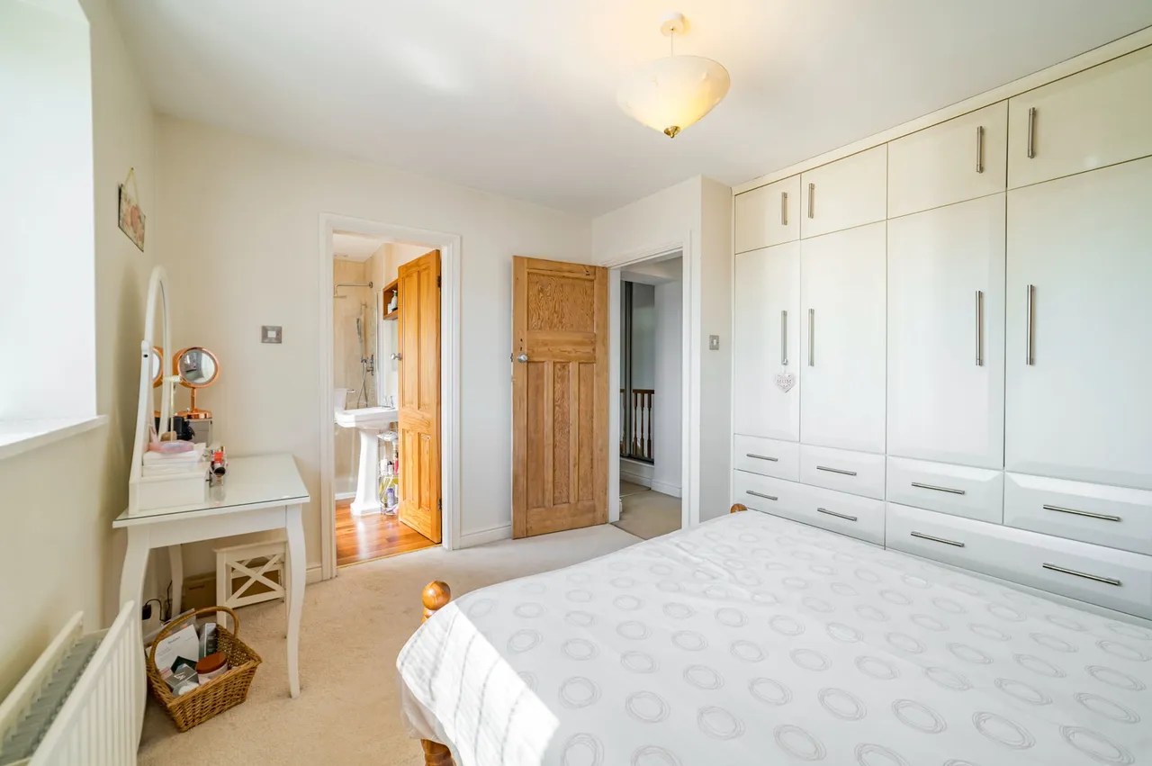Kings Road, Bredbury, SK6, photo 18
