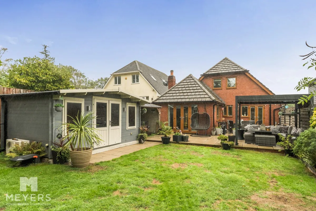 Blythe Road, Corfe Mullen, BH21, photo 16