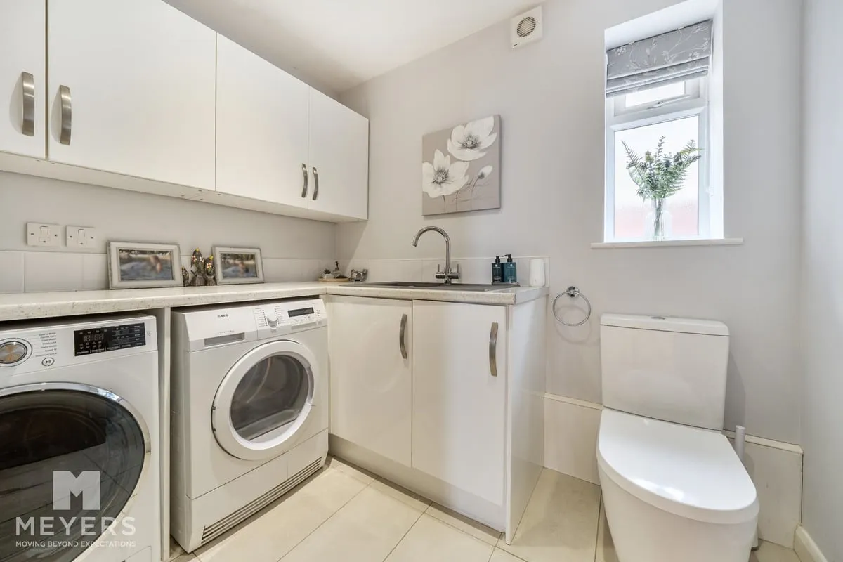 Blythe Road, Corfe Mullen, BH21, photo 10