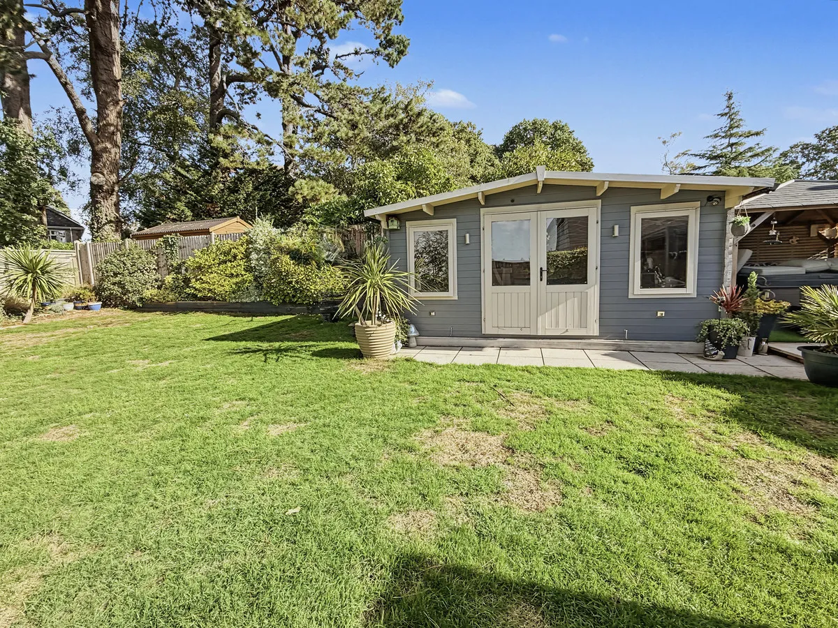 Blythe Road, Corfe Mullen, BH21, photo 24
