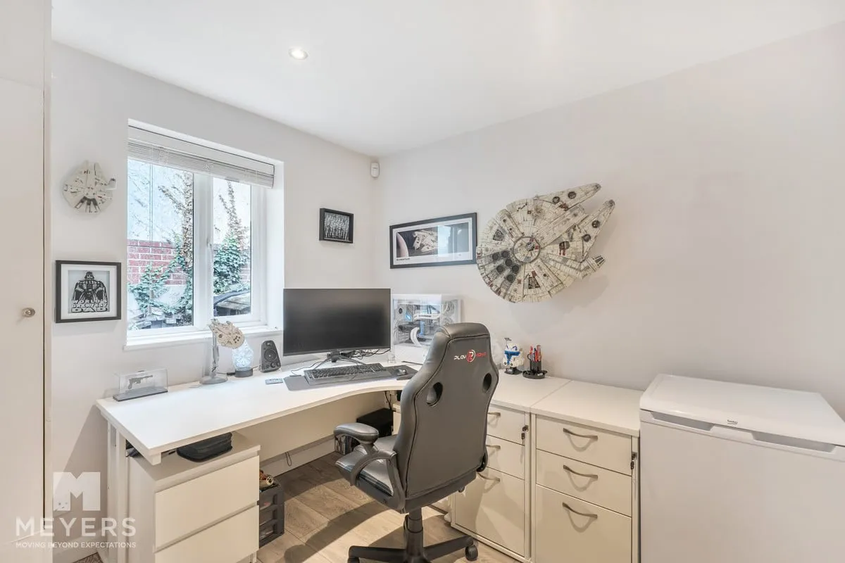 Blythe Road, Corfe Mullen, BH21, photo 15