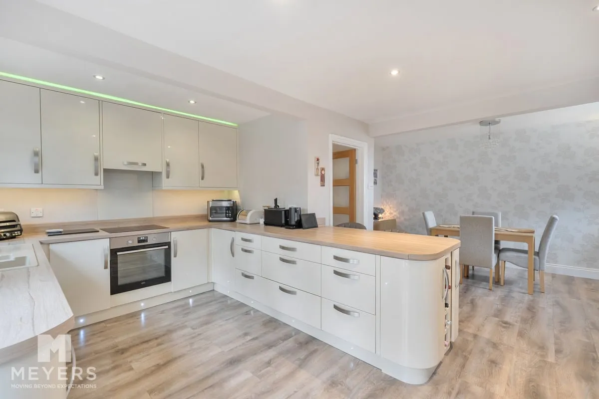 Blythe Road, Corfe Mullen, BH21, photo 5
