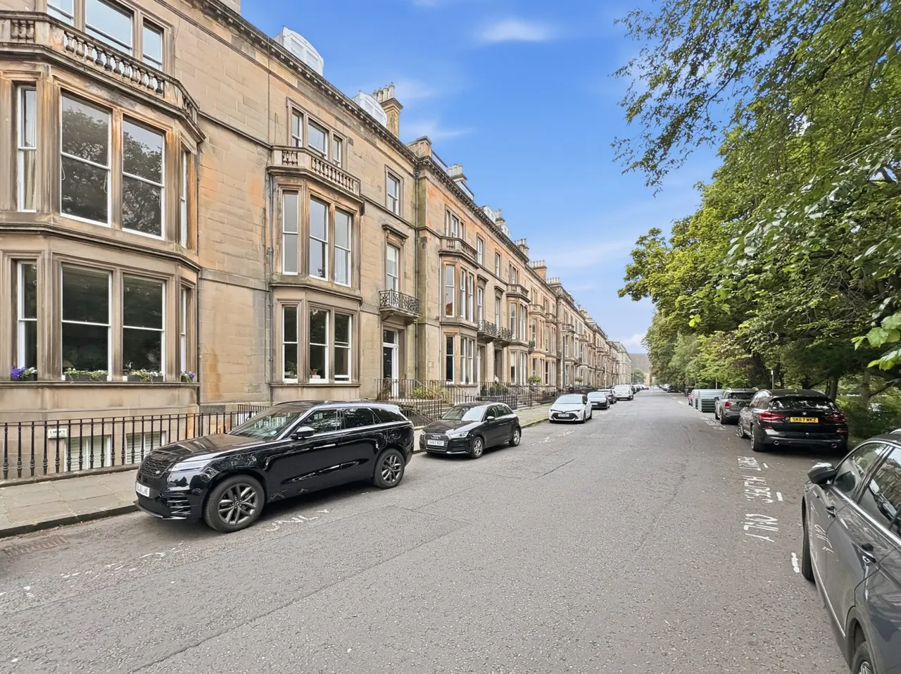 2 bed flat for sale, Buckingham Terrace, Dean Bridge, EH4