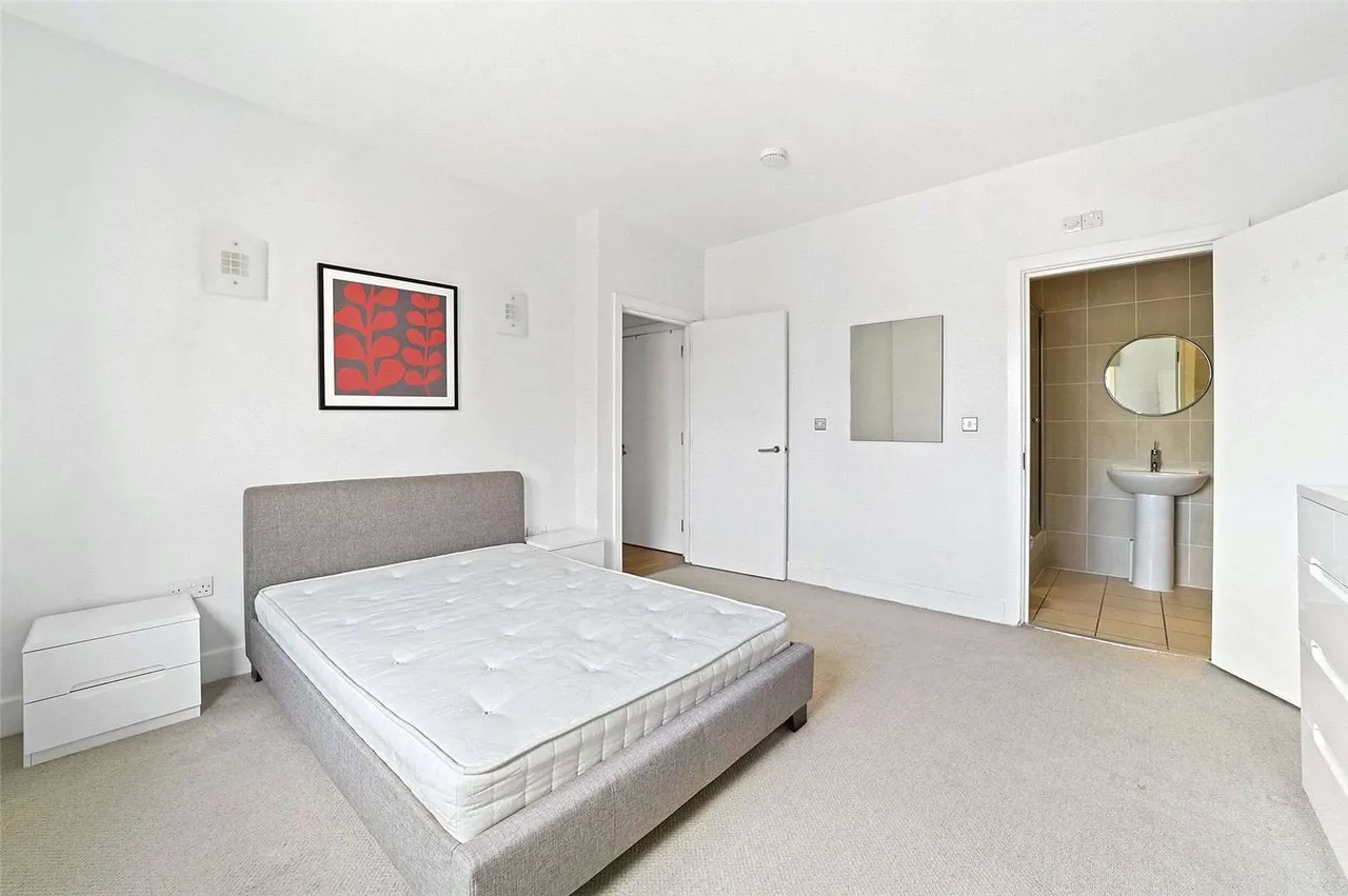 Artichoke Hill, London, E1W, photo 12