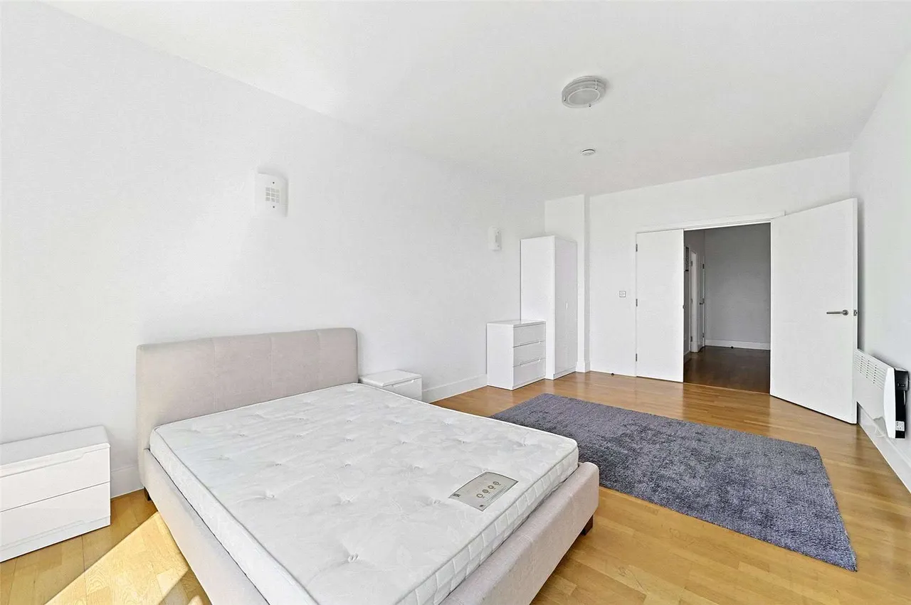 Artichoke Hill, London, E1W, photo 10
