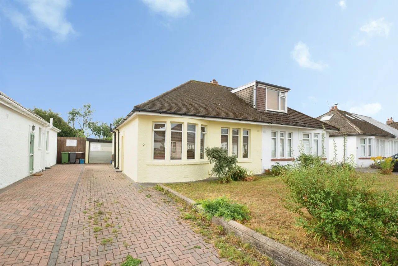 2 bed house for sale — Glas-y-Pant, CARDIFF