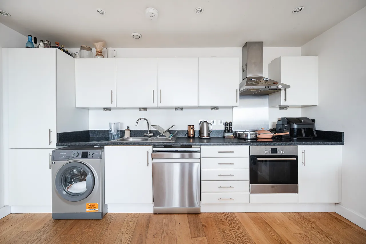 252 Leamore Court, 1 Meath Crescent, London, photo 8