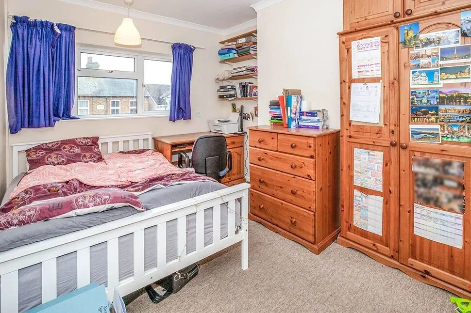 Bond Street, Englefield Green, Surrey, TW20, photo 6