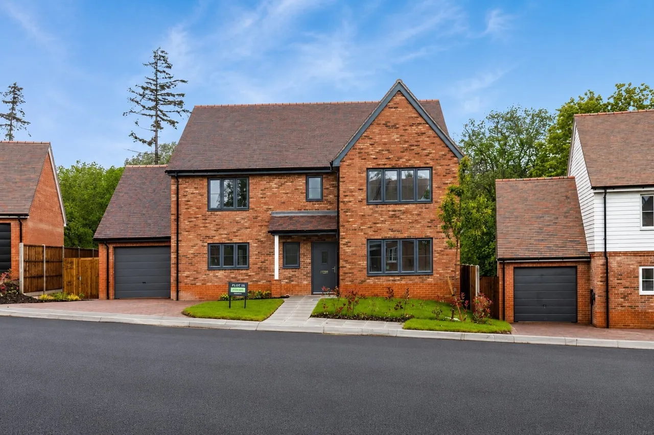 4 bed house for sale — North Trade Road, Battle