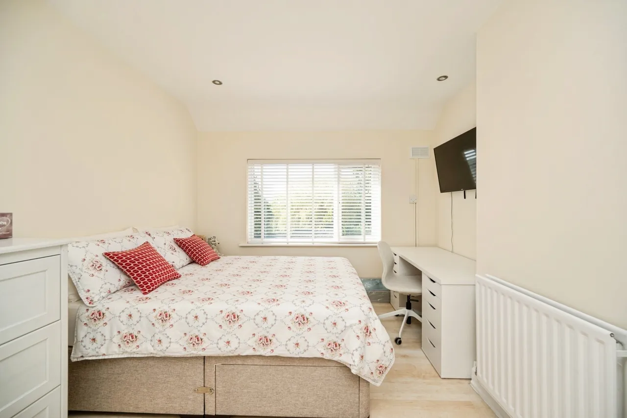 Perry Hill Road, Oldbury, B68, photo 15