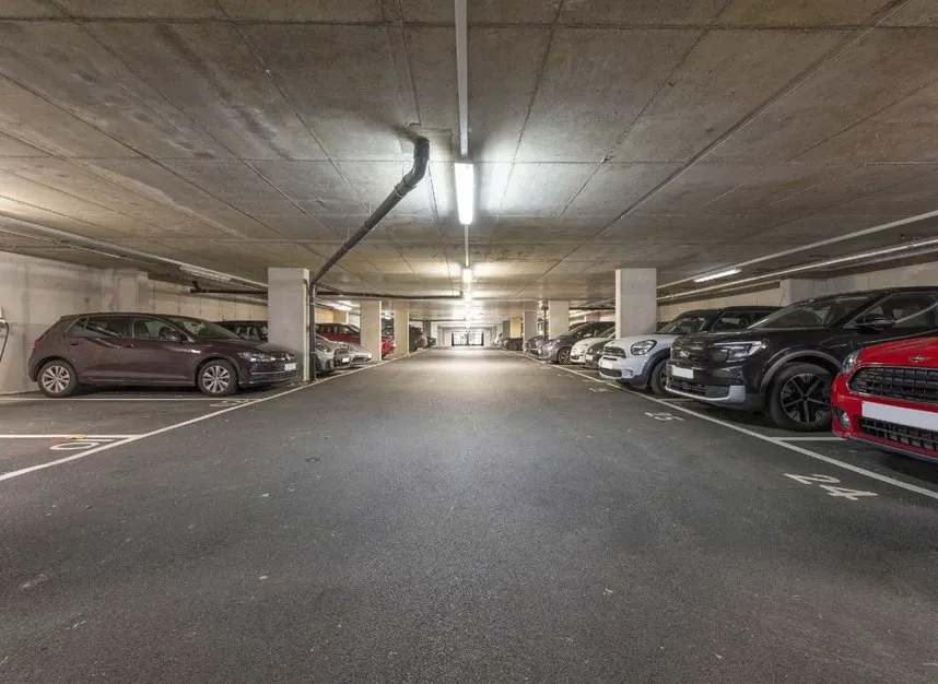 Regiment Hill, Mill Hill, NW7, photo 9